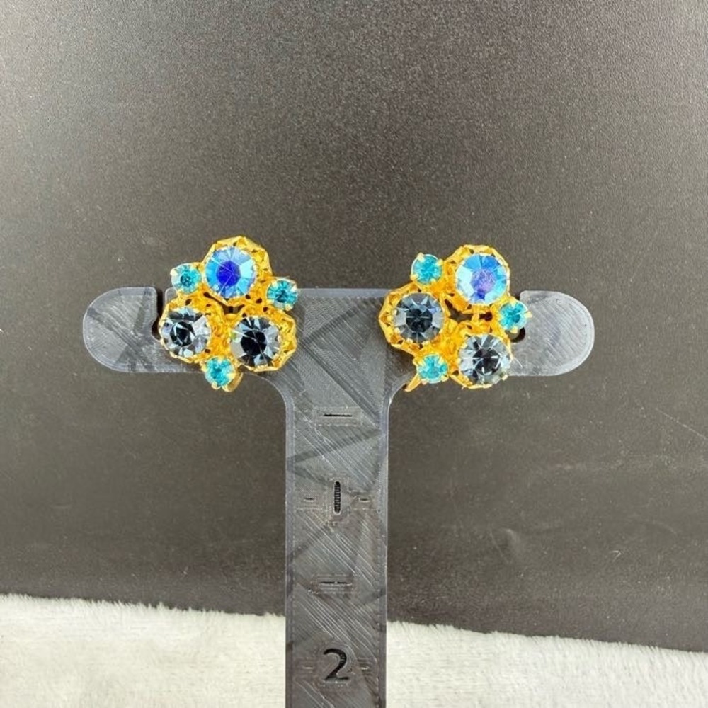 Vintage Star‎ Earrings Blue Rhinestone Gold Tone Screw Back Austria Cluster